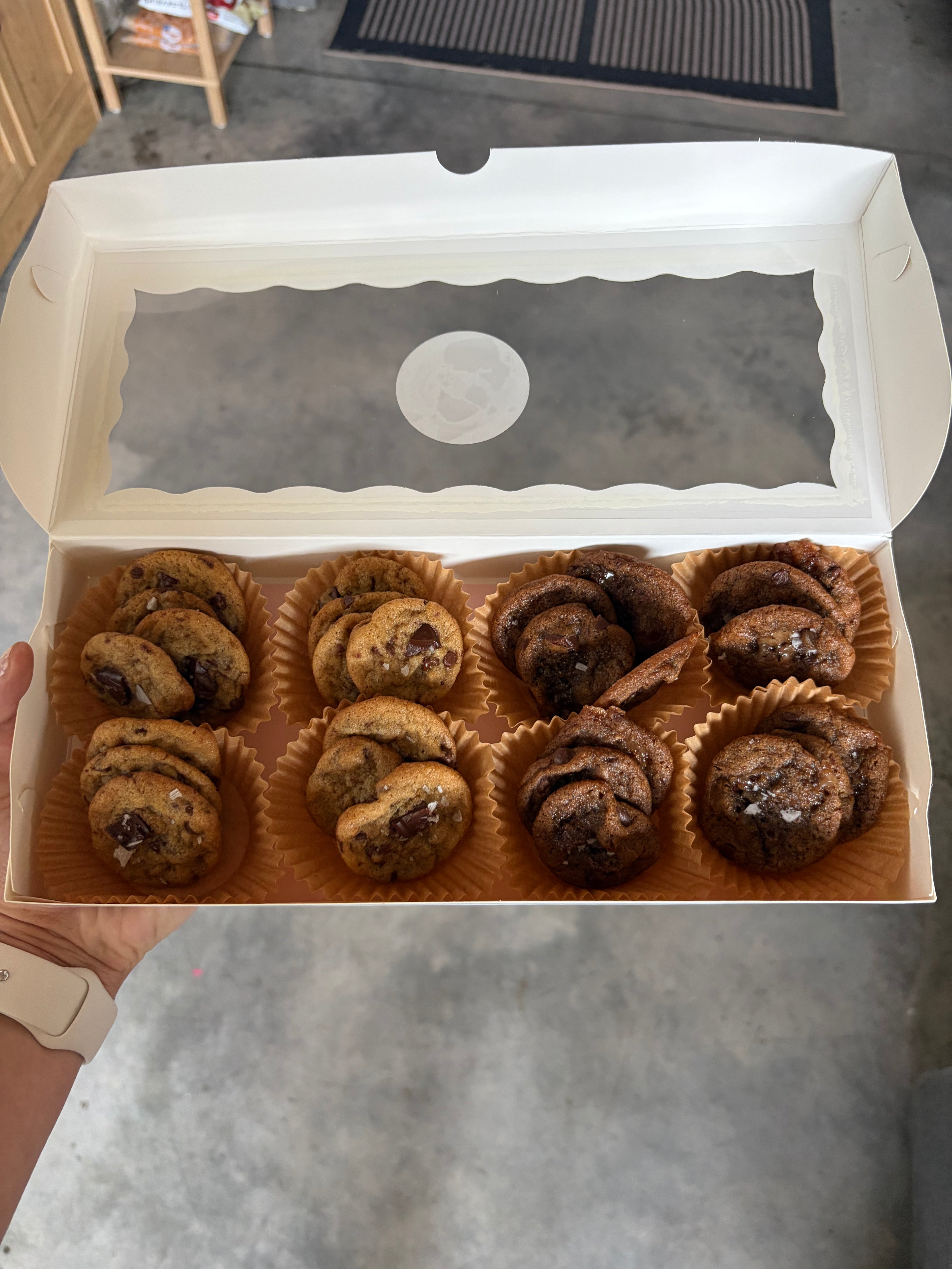 24 Mini Cookie Box for Delivery